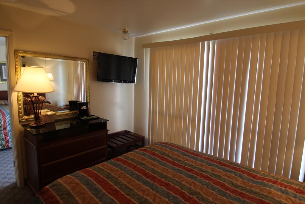 Trails End Motel Шеридан Экстерьер фото